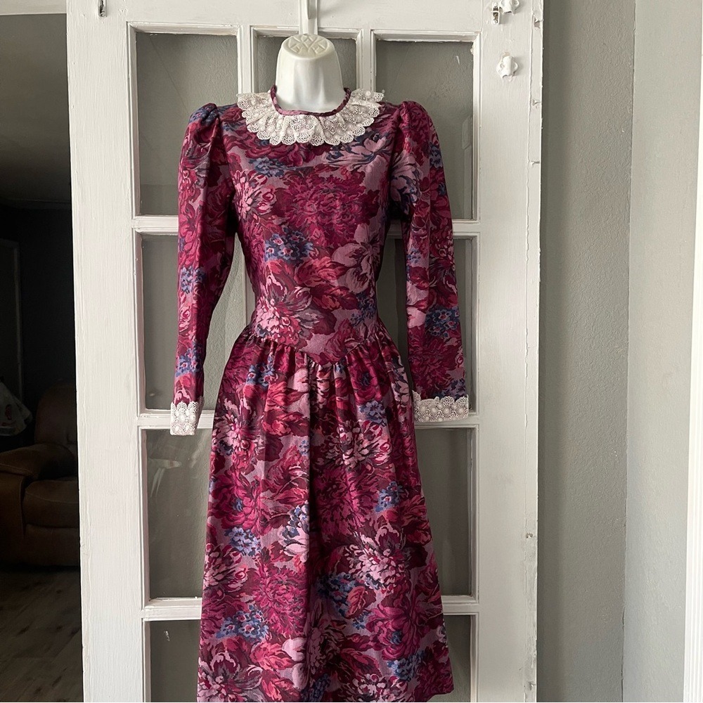 Saks Fifth Avenue Vintage Sabrina Floral Long Sleeve Dress - Picture 2 of 10